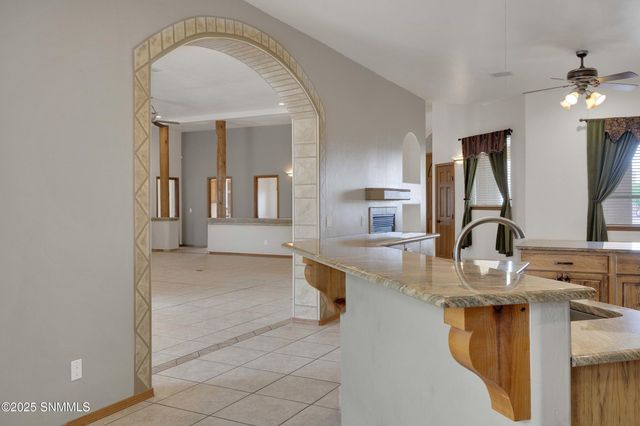 1876 El Presidio Drive, Las Cruces, NM 88011