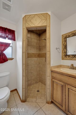 1876 El Presidio Drive, Las Cruces, NM 88011