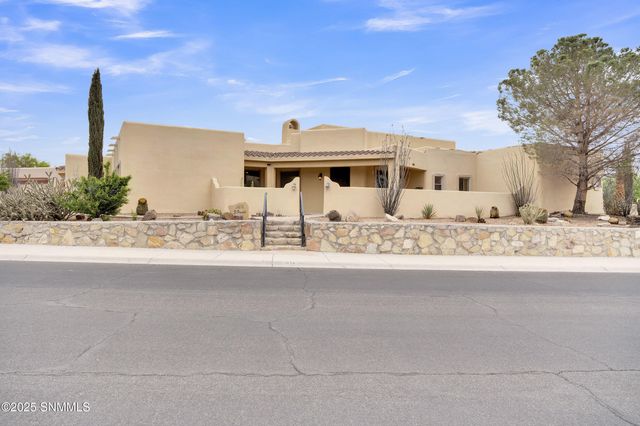 1876 El Presidio Drive, Las Cruces, NM 88011