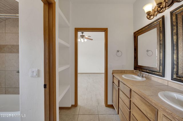 1876 El Presidio Drive, Las Cruces, NM 88011