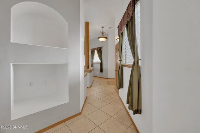 1876 El Presidio Drive, Las Cruces, NM 88011