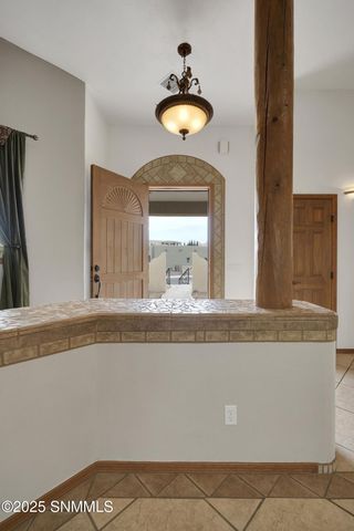 1876 El Presidio Drive, Las Cruces, NM 88011