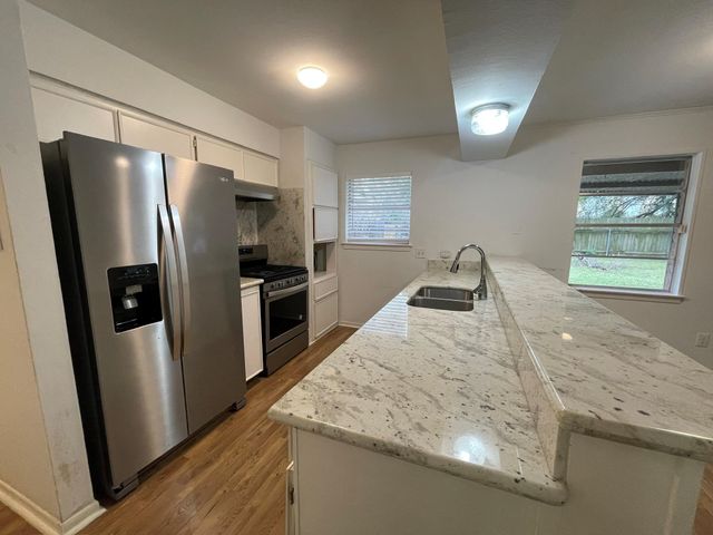 7219 Tanager Street, Houston, TX 77074