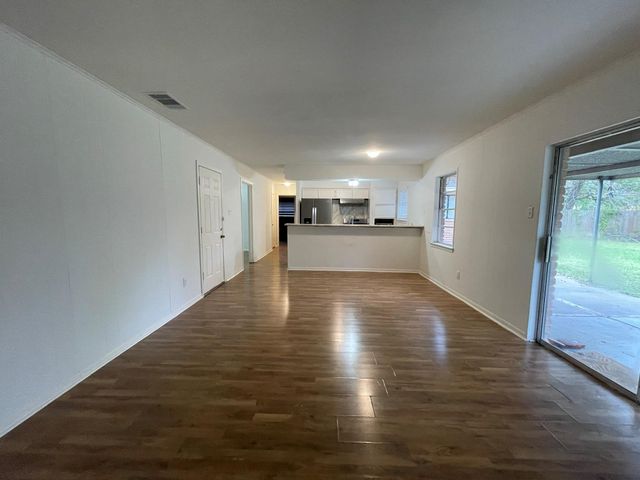 7219 Tanager Street, Houston, TX 77074