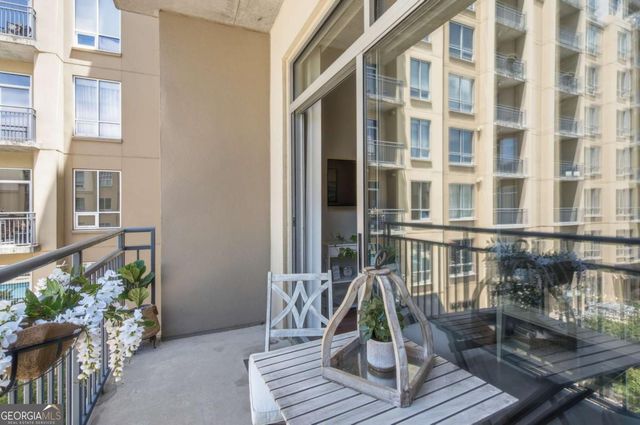711 Cosmopolitan Drive NE 326, Atlanta, GA 30324