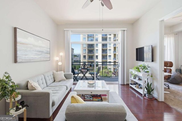 711 Cosmopolitan Drive NE 326, Atlanta, GA 30324