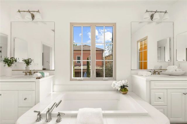 75 Lupari, Irvine, CA 92618