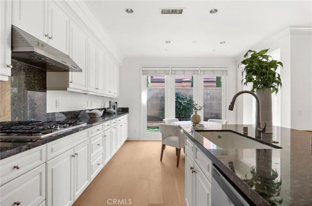 75 Lupari, Irvine, CA 92618