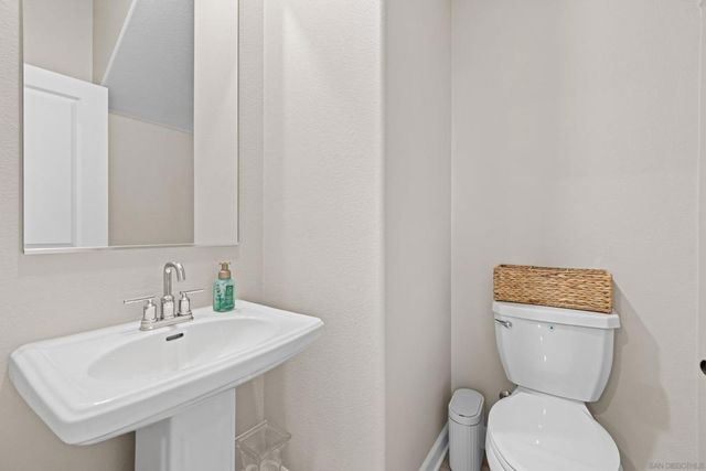 1233 Sunrise View 105, San Marcos, CA 92078