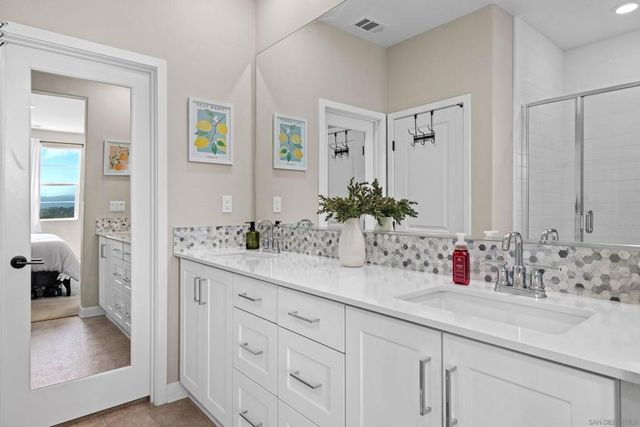 1233 Sunrise View 105, San Marcos, CA 92078