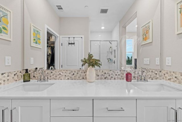 1233 Sunrise View 105, San Marcos, CA 92078