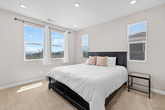 1233 Sunrise View 105, San Marcos, CA 92078