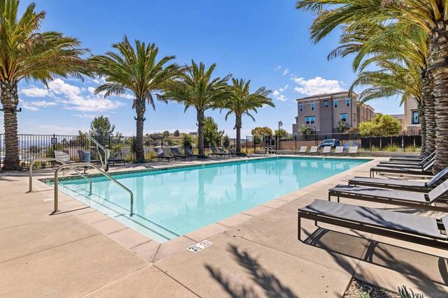 1233 Sunrise View 105, San Marcos, CA 92078