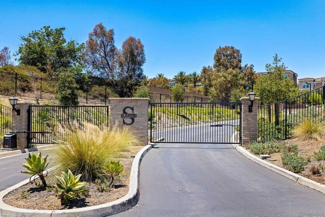 1233 Sunrise View 105, San Marcos, CA 92078