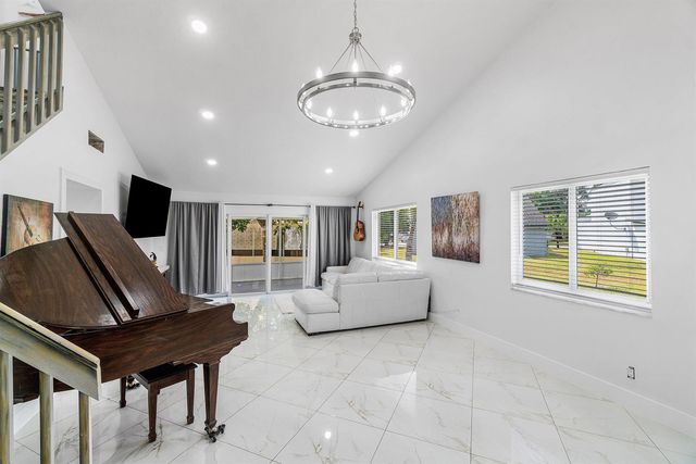 101 Azalea Circle, Boynton Beach, FL 33436
