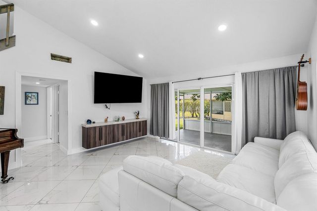 101 Azalea Circle, Boynton Beach, FL 33436
