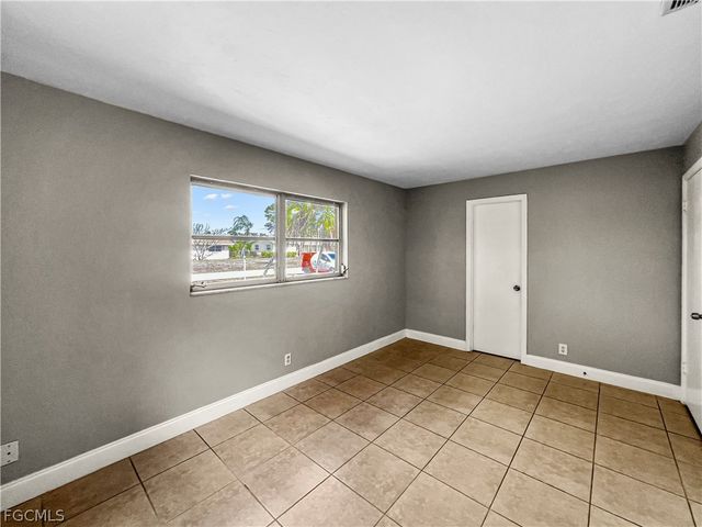 7300 Barragan RD, Fort Myers, FL 33967