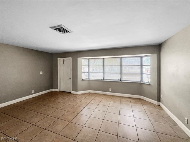 7300 Barragan RD, Fort Myers, FL 33967