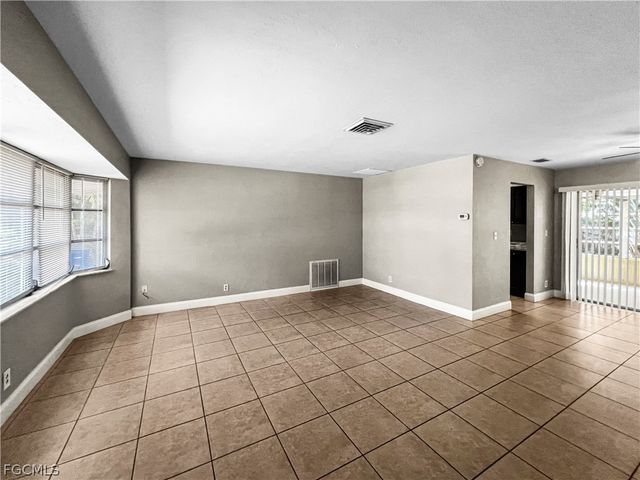 7300 Barragan RD, Fort Myers, FL 33967