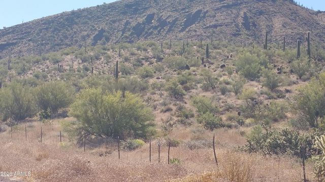 00 NR 013D -- 013D, New River, AZ 85087