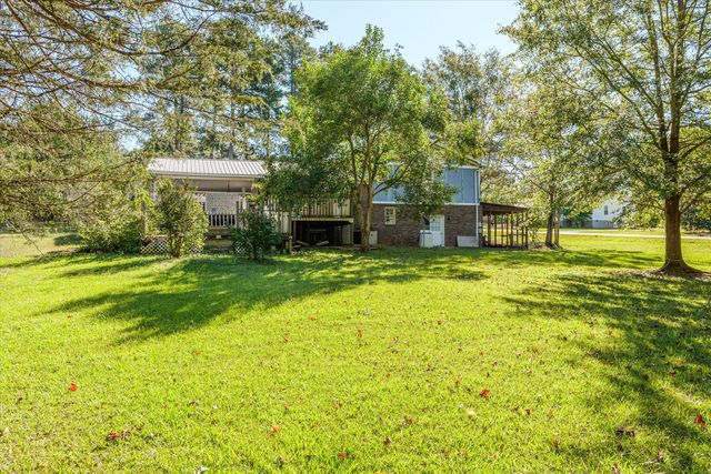 325 N N ELIJAH CLARK DR. Drive, Washington, GA 30673