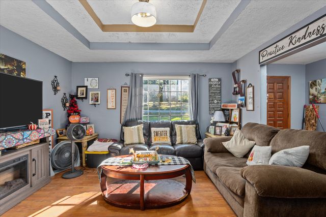 325 N N ELIJAH CLARK DR. Drive, Washington, GA 30673