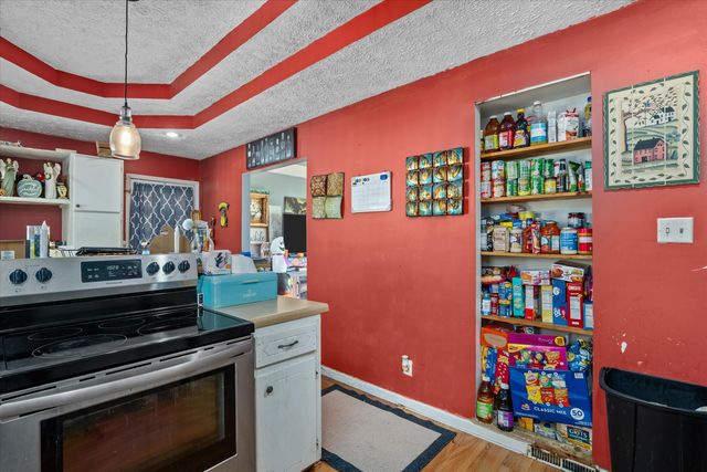 325 N N ELIJAH CLARK DR. Drive, Washington, GA 30673