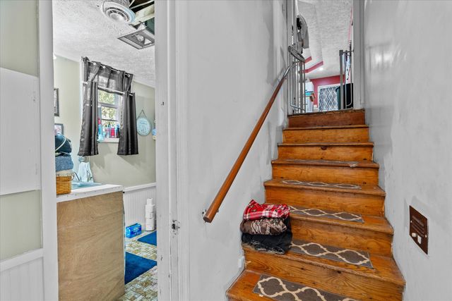 325 N N ELIJAH CLARK DR. Drive, Washington, GA 30673