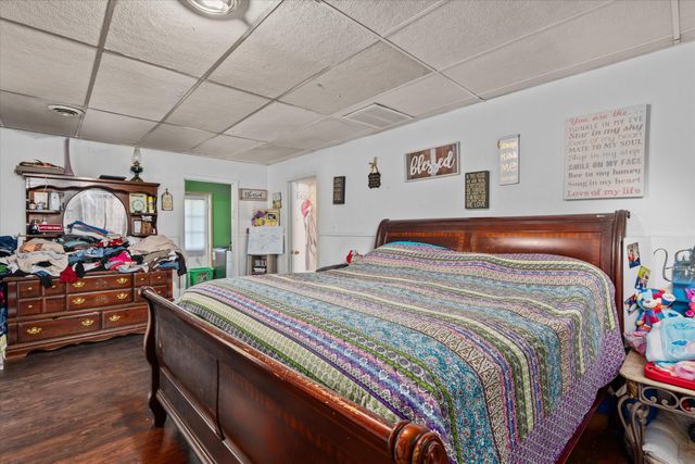 325 N N ELIJAH CLARK DR. Drive, Washington, GA 30673