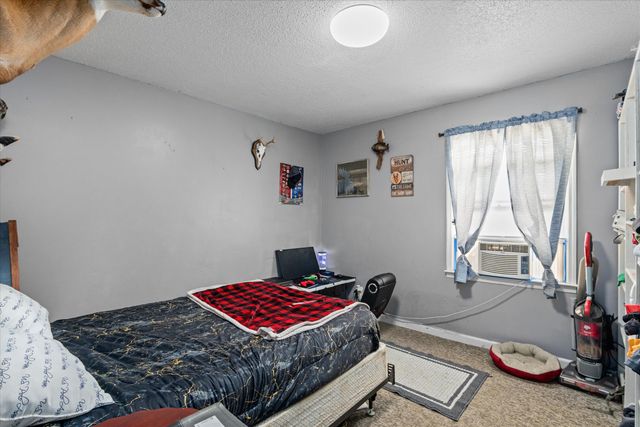 325 N N ELIJAH CLARK DR. Drive, Washington, GA 30673