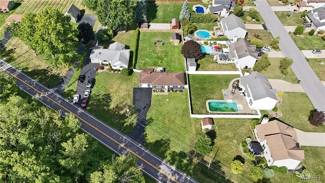 3745 Klemer Road, Wheatfield, NY 14120