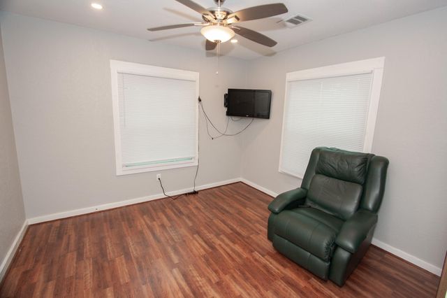 2422 Lone Oak Road, Houston, TX 77093