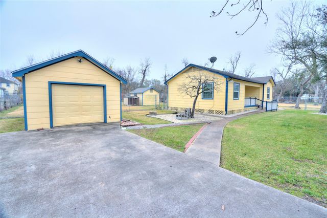 2422 Lone Oak Road, Houston, TX 77093