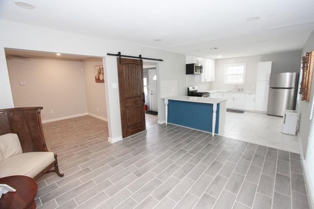 2422 Lone Oak Road, Houston, TX 77093