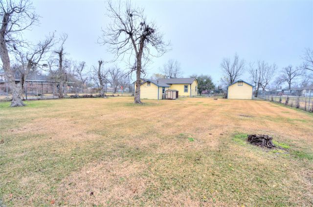 2422 Lone Oak Road, Houston, TX 77093