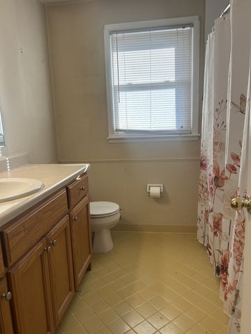 301 Meadow Ln, Portland, TN 37148