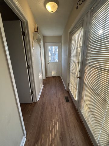 301 Meadow Ln, Portland, TN 37148