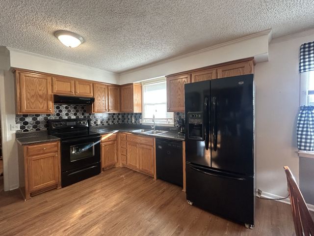 301 Meadow Ln, Portland, TN 37148