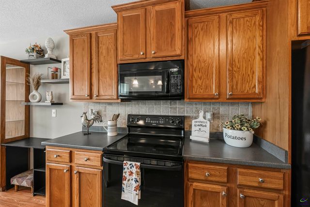 202 Latham Drive, Warner Robins, GA 31088
