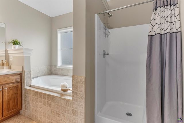 202 Latham Drive, Warner Robins, GA 31088