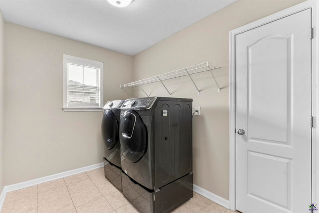 202 Latham Drive, Warner Robins, GA 31088