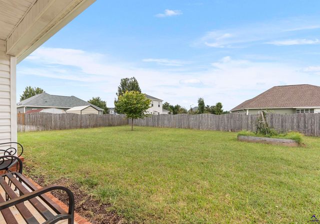 202 Latham Drive, Warner Robins, GA 31088