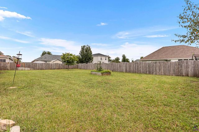 202 Latham Drive, Warner Robins, GA 31088