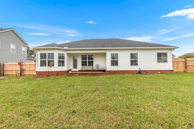 202 Latham Drive, Warner Robins, GA 31088