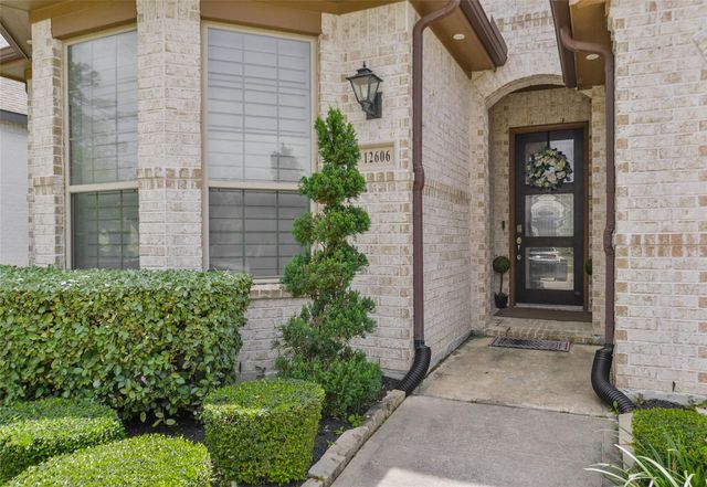 12606 Pierson Hollow Drive, Humble, TX 77346