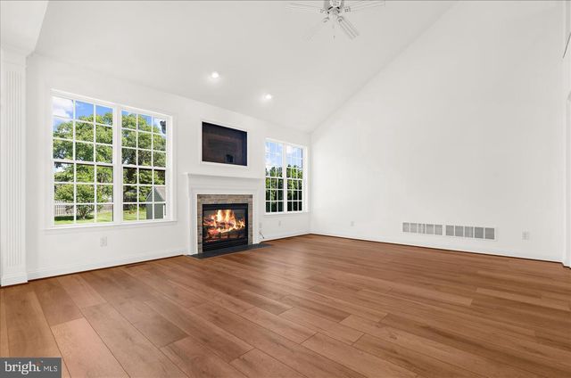 5 TREMONT DR, Millersville, MD 21108