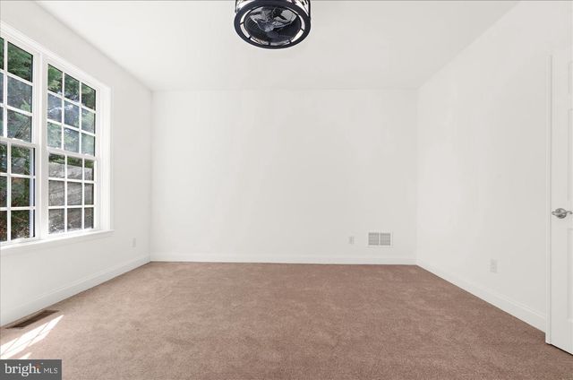 5 TREMONT DR, Millersville, MD 21108
