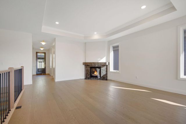 320 Laurel Curve, Golden Valley, MN 55426