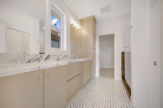 320 Laurel Curve, Golden Valley, MN 55426