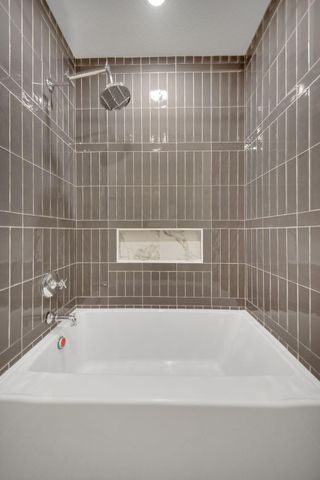 320 Laurel Curve, Golden Valley, MN 55426